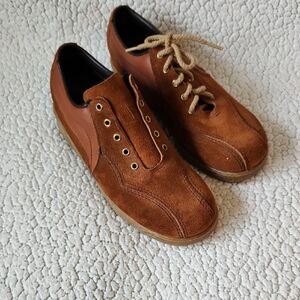 Vintage ELM Geuinue Leather Lace Up Platform Sneaker Shoes Made In The USA